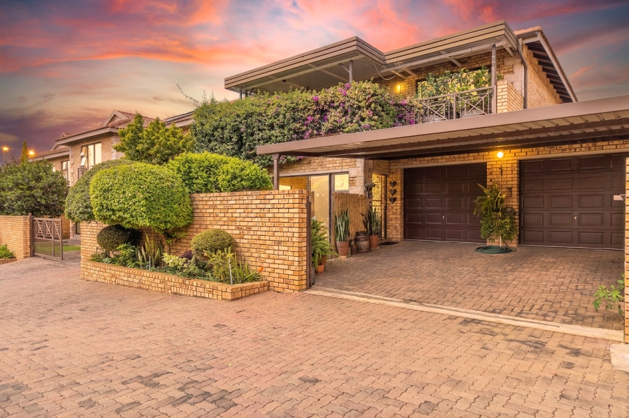 3 Bedroom Property for Sale in Honeydew Manor Gauteng