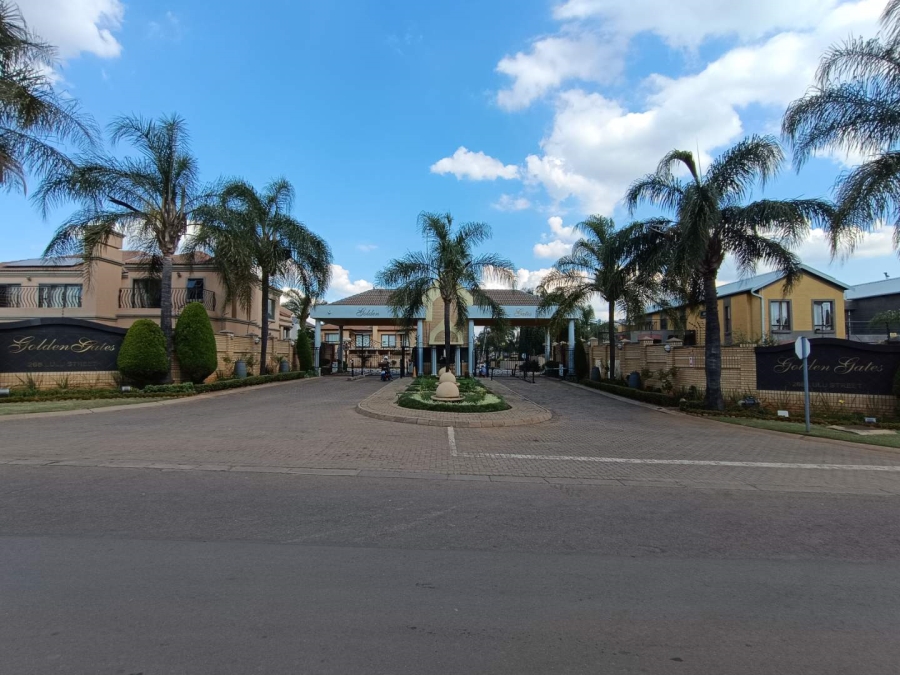 7 Bedroom Property for Sale in Raslouw A H Gauteng