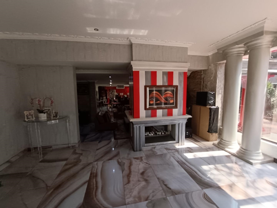 7 Bedroom Property for Sale in Raslouw A H Gauteng