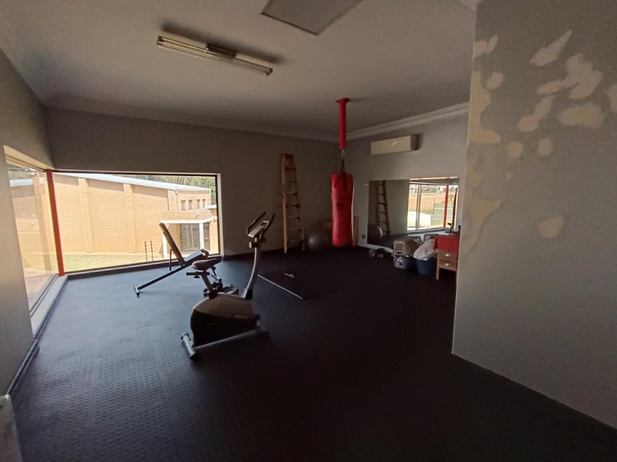 7 Bedroom Property for Sale in Raslouw A H Gauteng