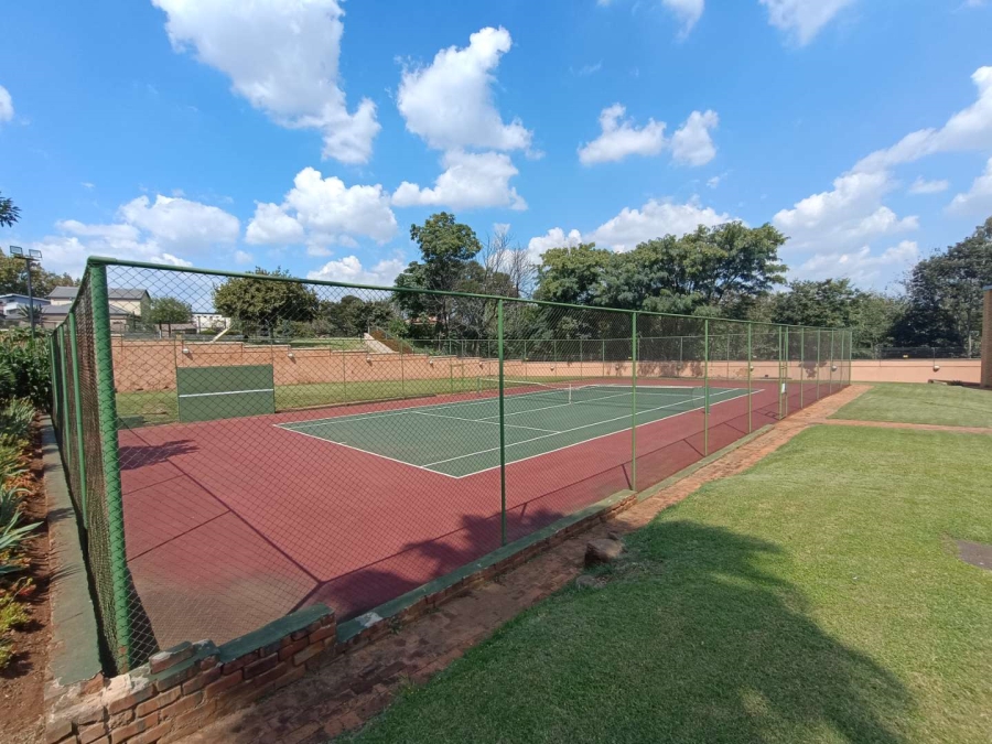 7 Bedroom Property for Sale in Raslouw A H Gauteng