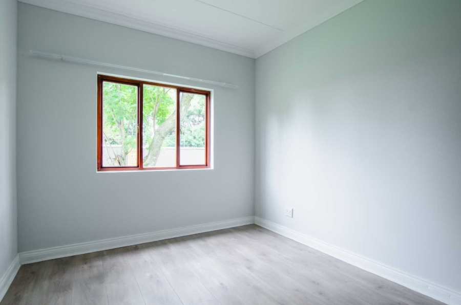 2 Bedroom Property for Sale in Crowthorne AH Gauteng