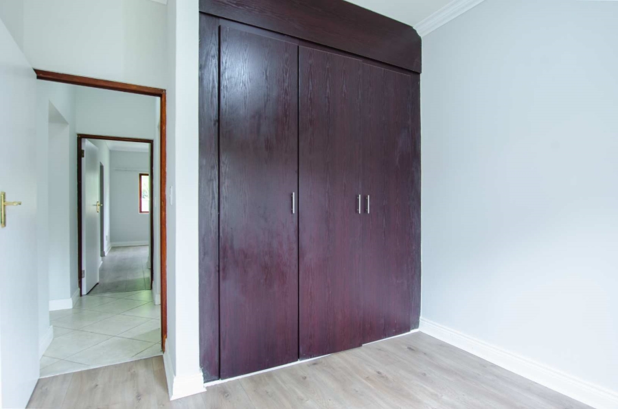 2 Bedroom Property for Sale in Crowthorne AH Gauteng