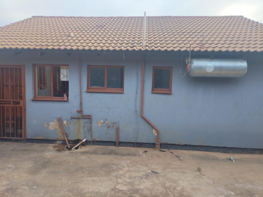 4 Bedroom Property for Sale in Mamelodi Gardens Gauteng