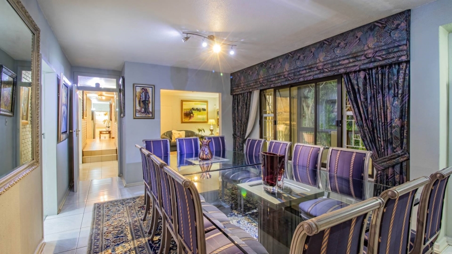 6 Bedroom Property for Sale in Glenvista Gauteng