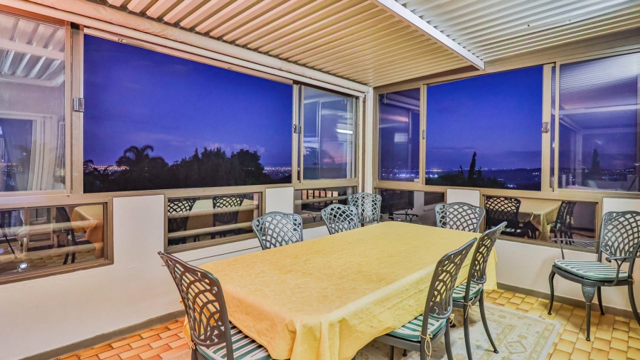 6 Bedroom Property for Sale in Glenvista Gauteng
