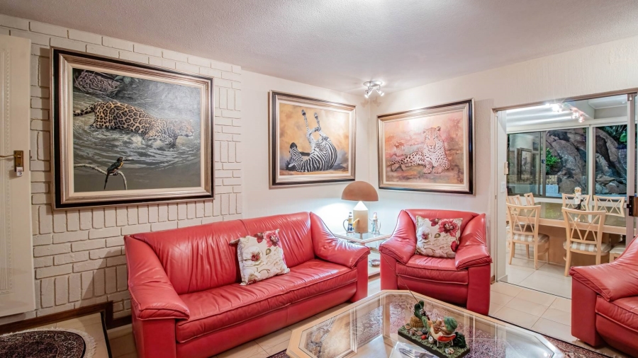 6 Bedroom Property for Sale in Glenvista Gauteng