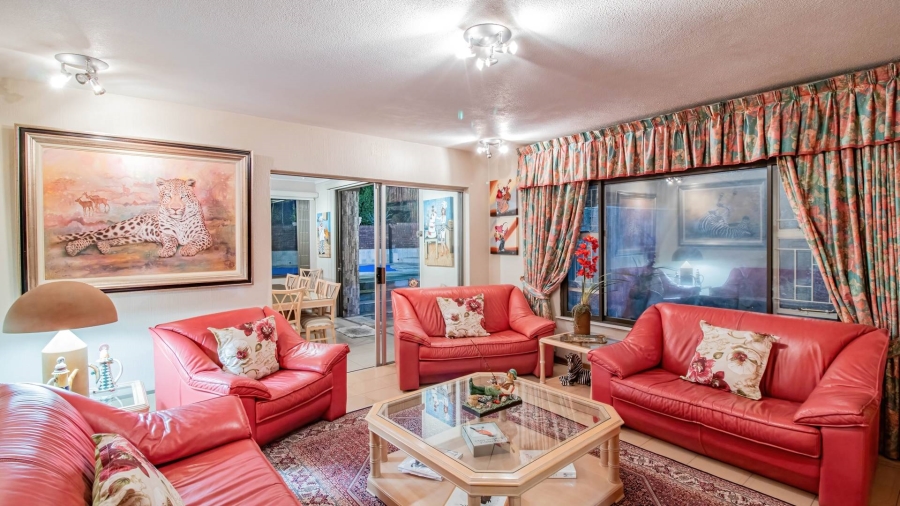 6 Bedroom Property for Sale in Glenvista Gauteng