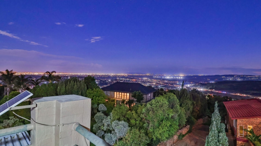6 Bedroom Property for Sale in Glenvista Gauteng