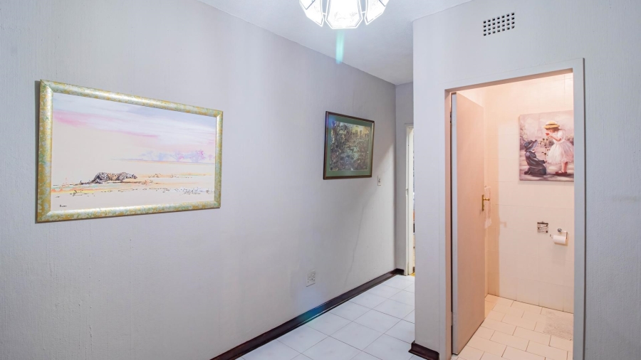 6 Bedroom Property for Sale in Glenvista Gauteng