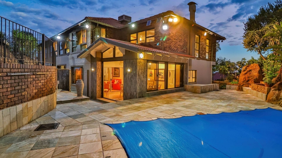 6 Bedroom Property for Sale in Glenvista Gauteng