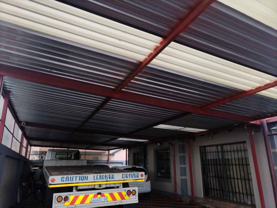 3 Bedroom Property for Sale in Protea Glen Gauteng