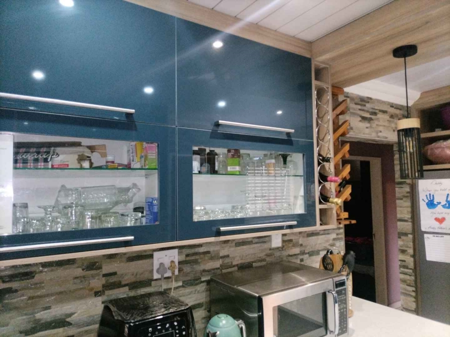 3 Bedroom Property for Sale in Protea Glen Gauteng