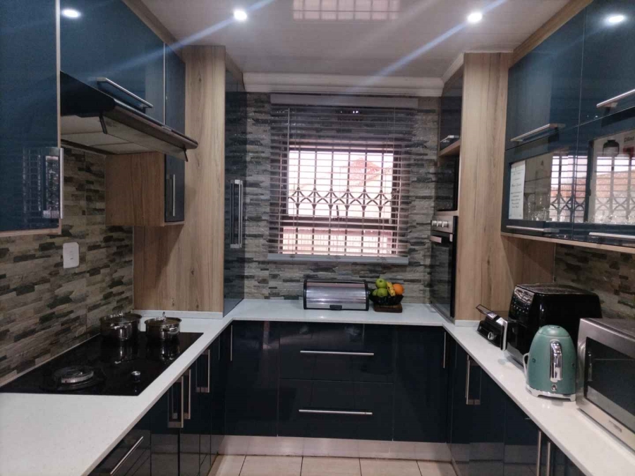 3 Bedroom Property for Sale in Protea Glen Gauteng