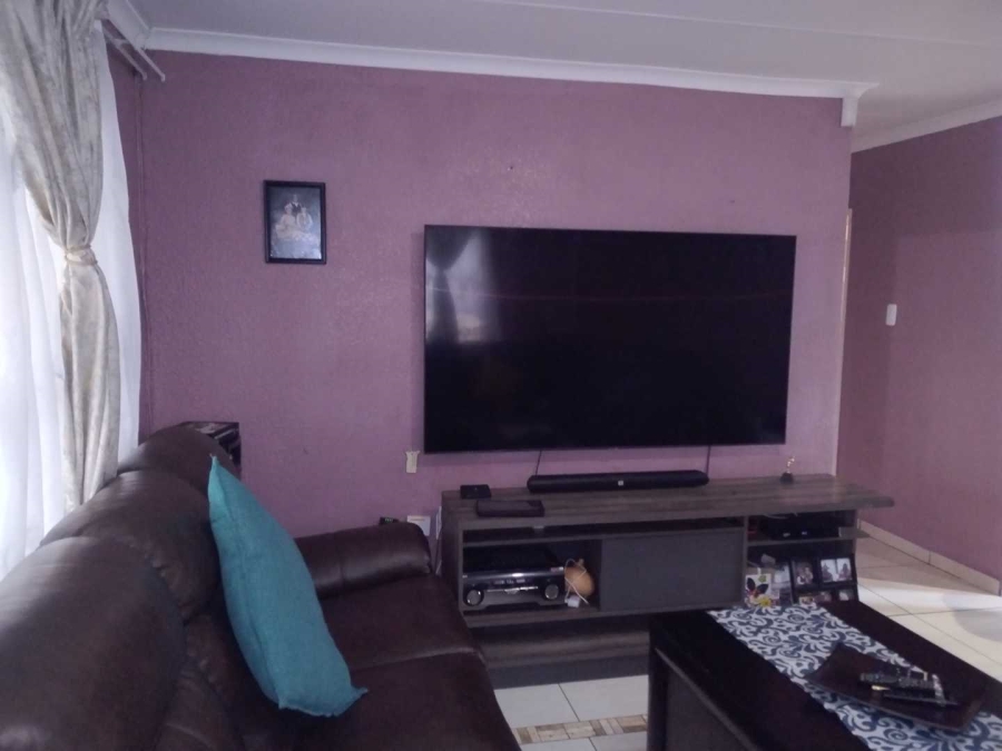 3 Bedroom Property for Sale in Protea Glen Gauteng