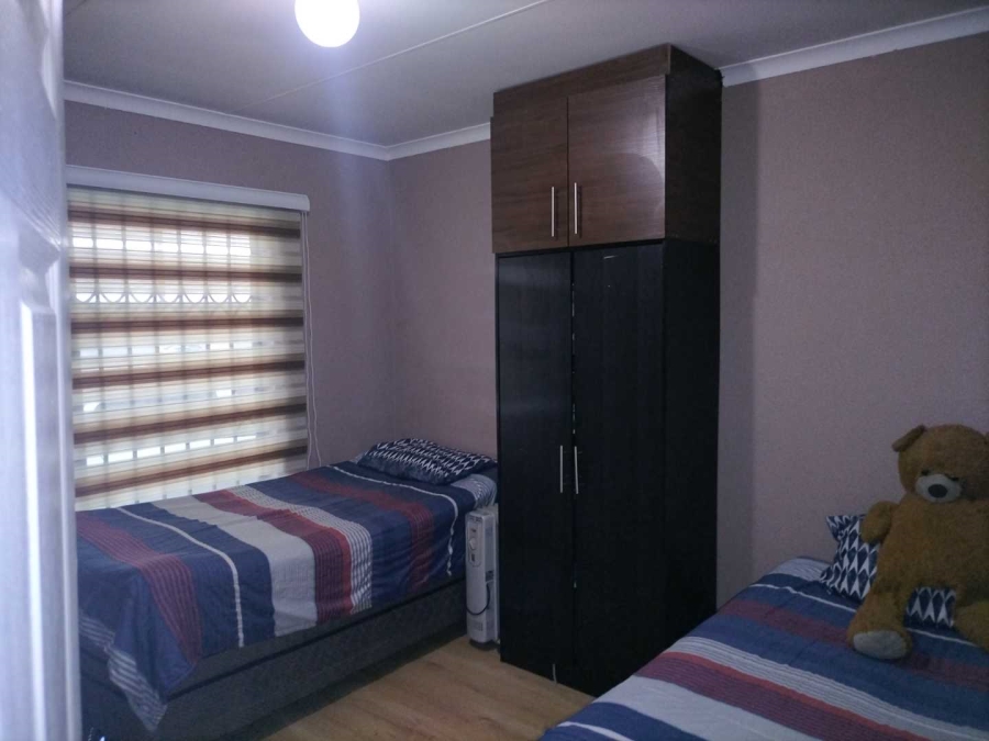 3 Bedroom Property for Sale in Protea Glen Gauteng