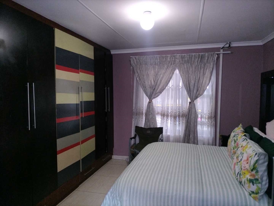 3 Bedroom Property for Sale in Protea Glen Gauteng