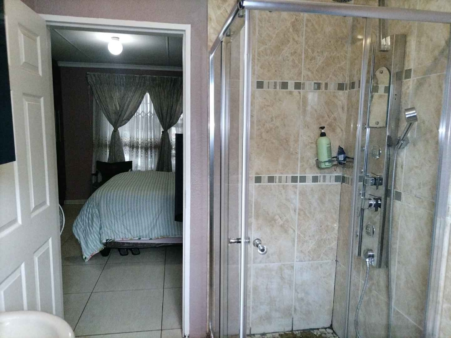 3 Bedroom Property for Sale in Protea Glen Gauteng