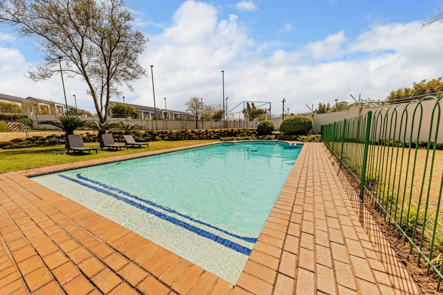 2 Bedroom Property for Sale in Paulshof Gauteng