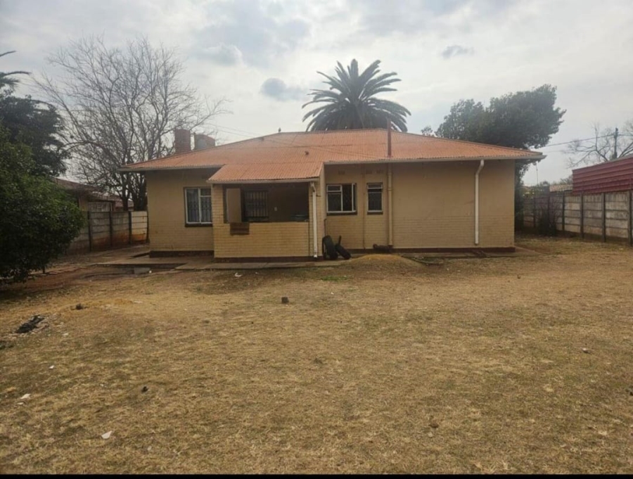 3 Bedroom Property for Sale in Westonaria Gauteng