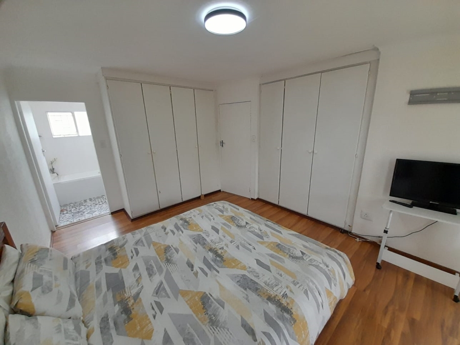 6 Bedroom Property for Sale in Noordwyk Gauteng