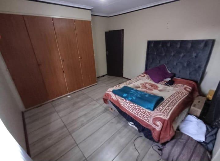 2 Bedroom Property for Sale in Elandspoort Gauteng