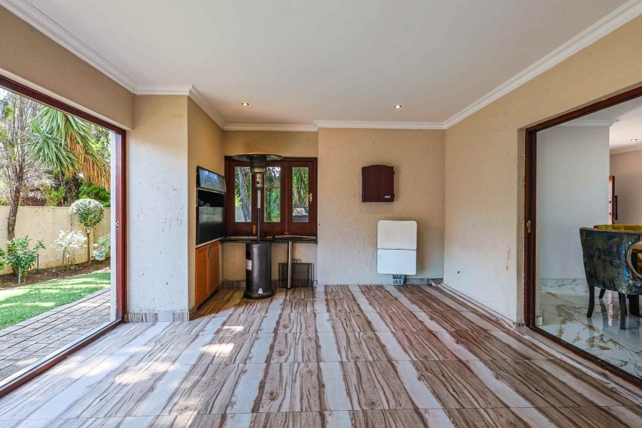 To Let 4 Bedroom Property for Rent in Silver Lakes Golf Estate Gauteng