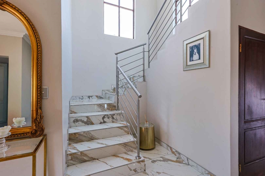 To Let 4 Bedroom Property for Rent in Silver Lakes Golf Estate Gauteng