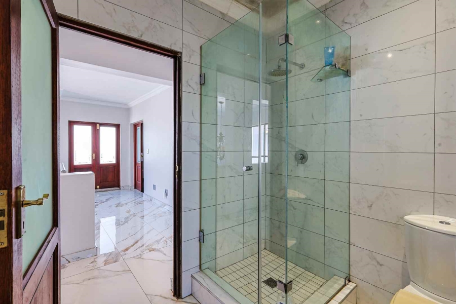 To Let 4 Bedroom Property for Rent in Silver Lakes Golf Estate Gauteng