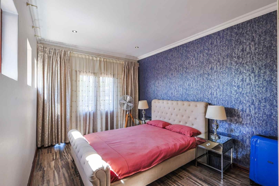 To Let 4 Bedroom Property for Rent in Silver Lakes Golf Estate Gauteng