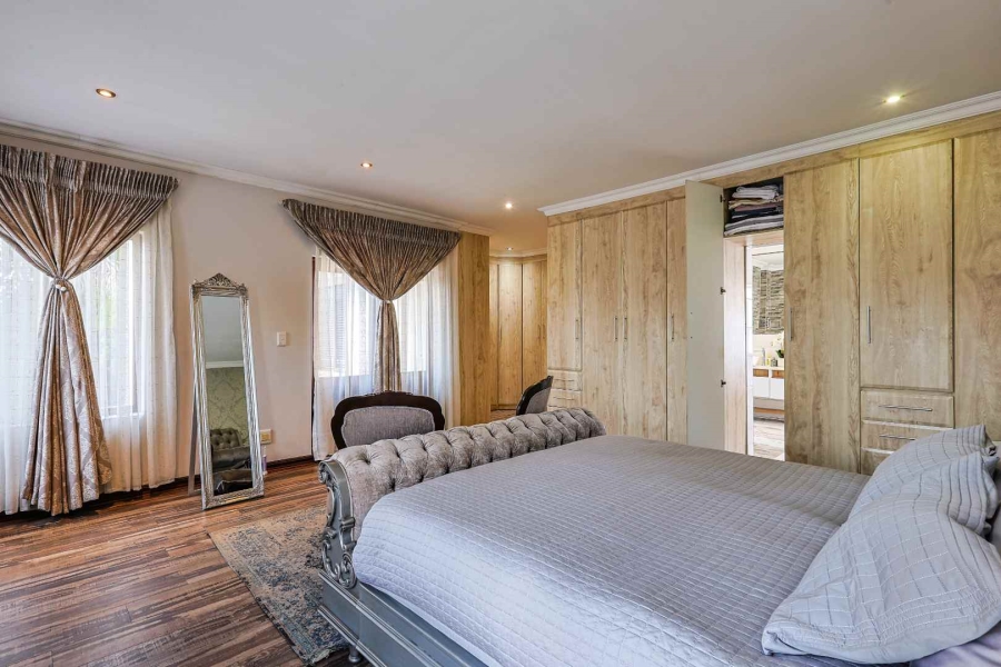 To Let 4 Bedroom Property for Rent in Silver Lakes Golf Estate Gauteng