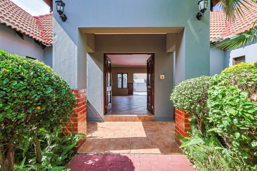 To Let 4 Bedroom Property for Rent in Silver Stream Estate Gauteng
