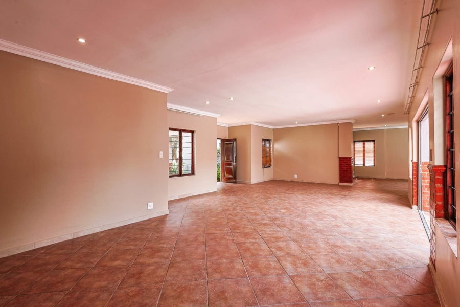 To Let 4 Bedroom Property for Rent in Silver Stream Estate Gauteng