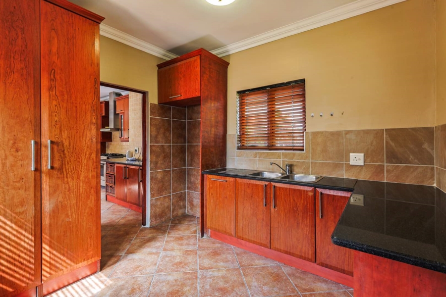 To Let 4 Bedroom Property for Rent in Silver Stream Estate Gauteng
