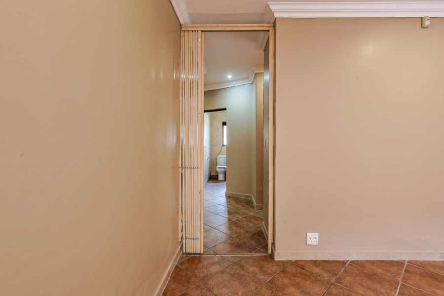 To Let 4 Bedroom Property for Rent in Silver Stream Estate Gauteng