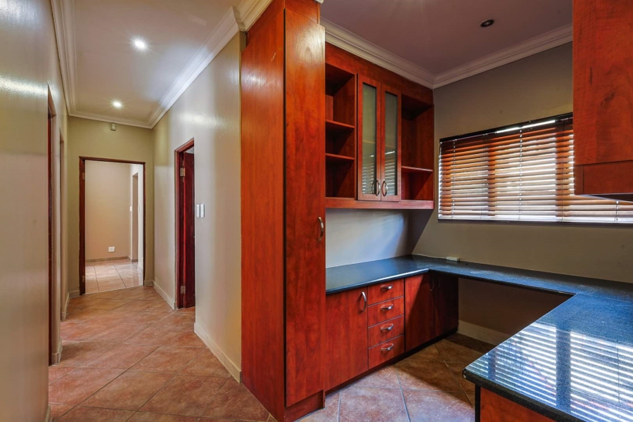 To Let 4 Bedroom Property for Rent in Silver Stream Estate Gauteng