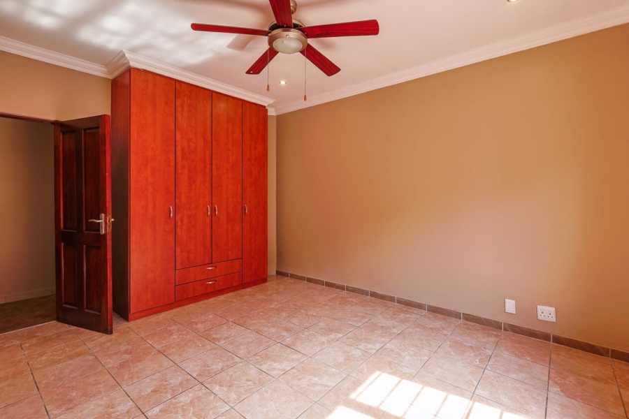 To Let 4 Bedroom Property for Rent in Silver Stream Estate Gauteng