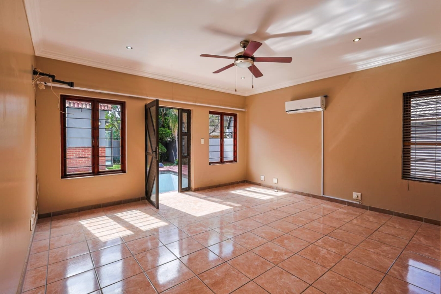 To Let 4 Bedroom Property for Rent in Silver Stream Estate Gauteng