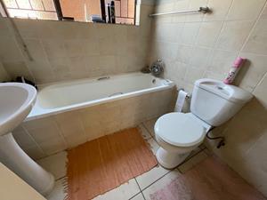 2 Bedroom Property for Sale in Edleen Gauteng