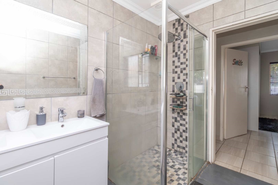 2 Bedroom Property for Sale in Northwold Gauteng