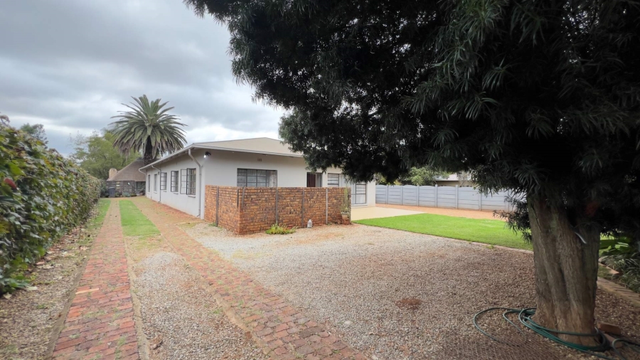 3 Bedroom Property for Sale in Lyttelton Gauteng