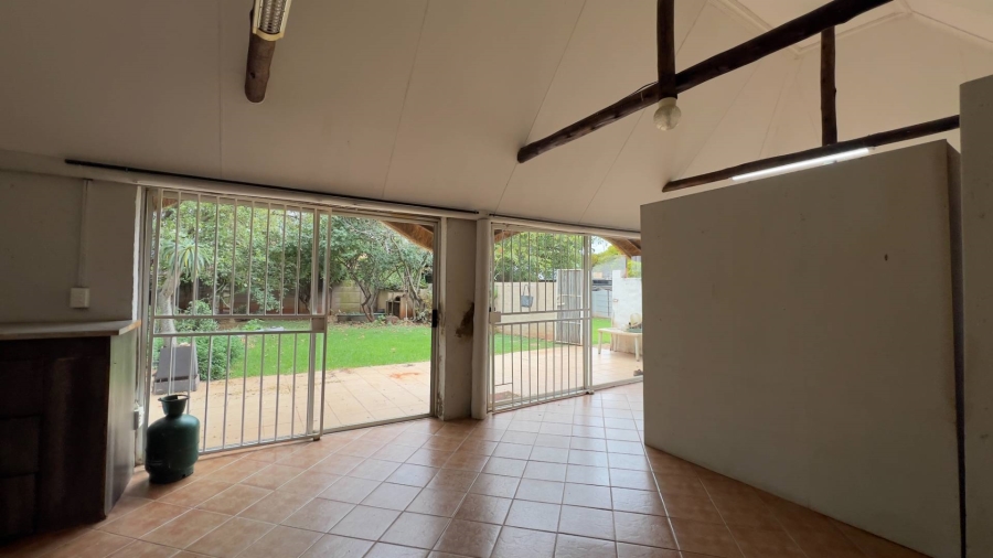 3 Bedroom Property for Sale in Lyttelton Gauteng