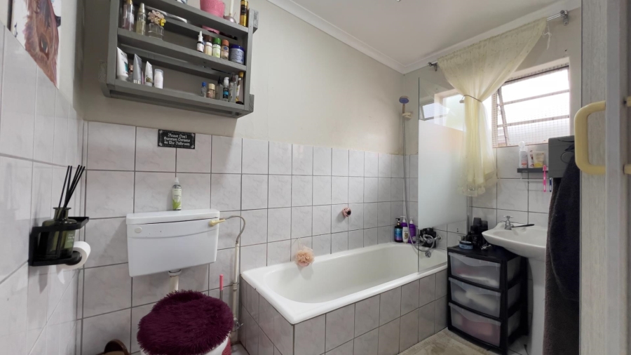 3 Bedroom Property for Sale in Lyttelton Gauteng