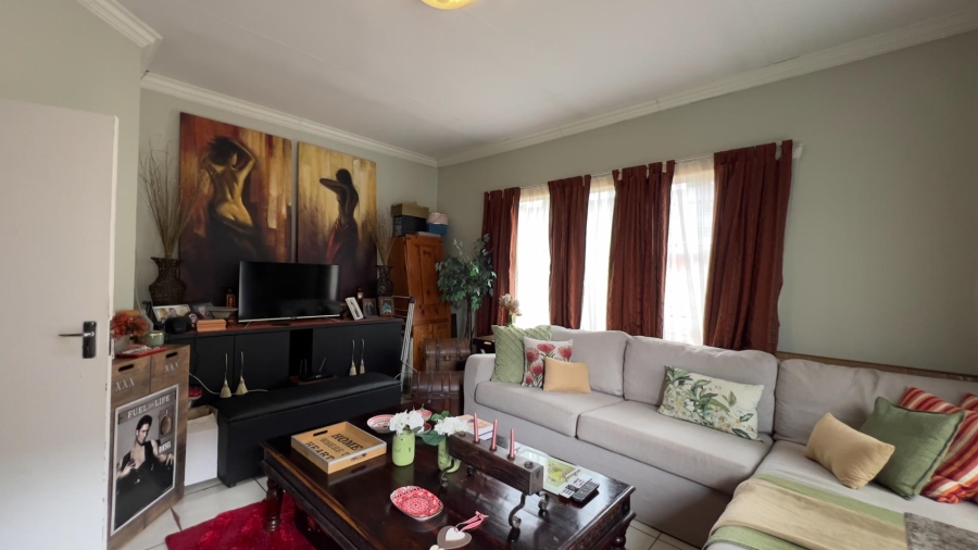 3 Bedroom Property for Sale in Lyttelton Gauteng