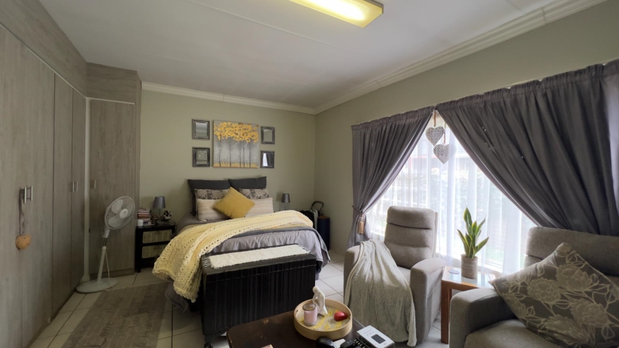 3 Bedroom Property for Sale in Lyttelton Gauteng