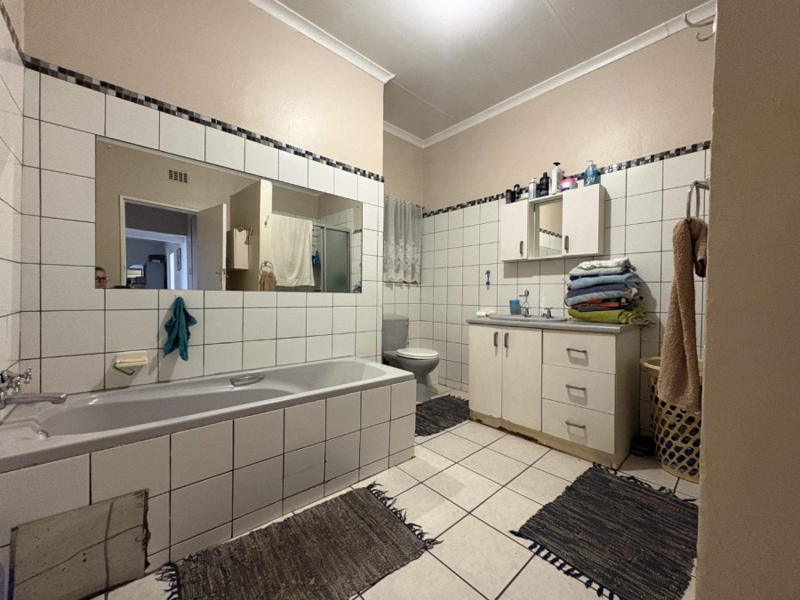 3 Bedroom Property for Sale in Lyttelton Gauteng