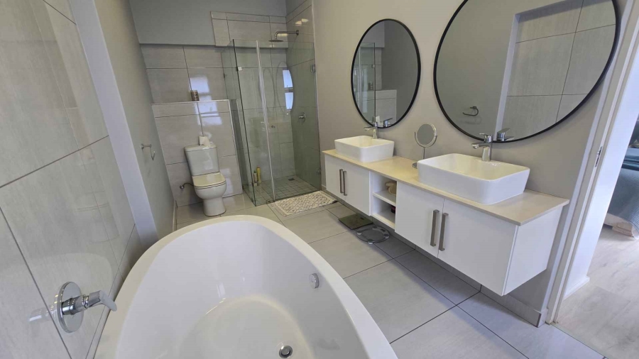 3 Bedroom Property for Sale in Midstream Meadows Gauteng