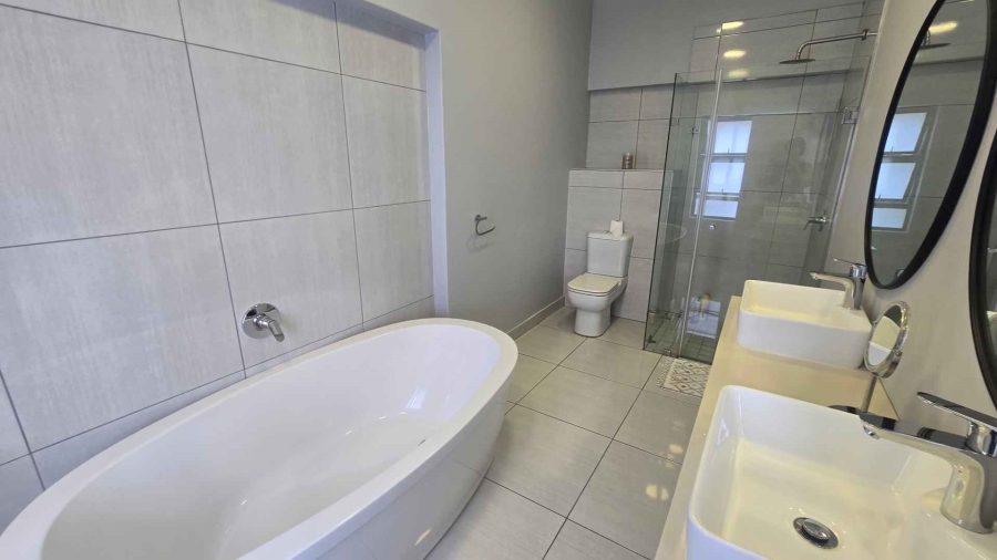3 Bedroom Property for Sale in Midstream Meadows Gauteng