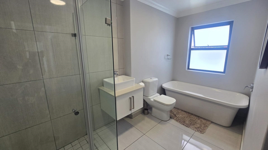 3 Bedroom Property for Sale in Midstream Meadows Gauteng