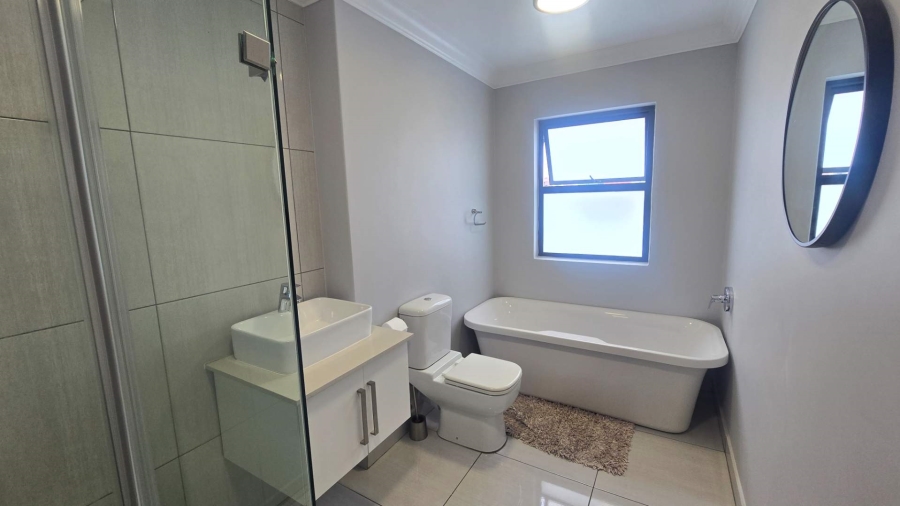 3 Bedroom Property for Sale in Midstream Meadows Gauteng